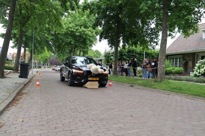 Auto VVN bij remwegdemonstratie