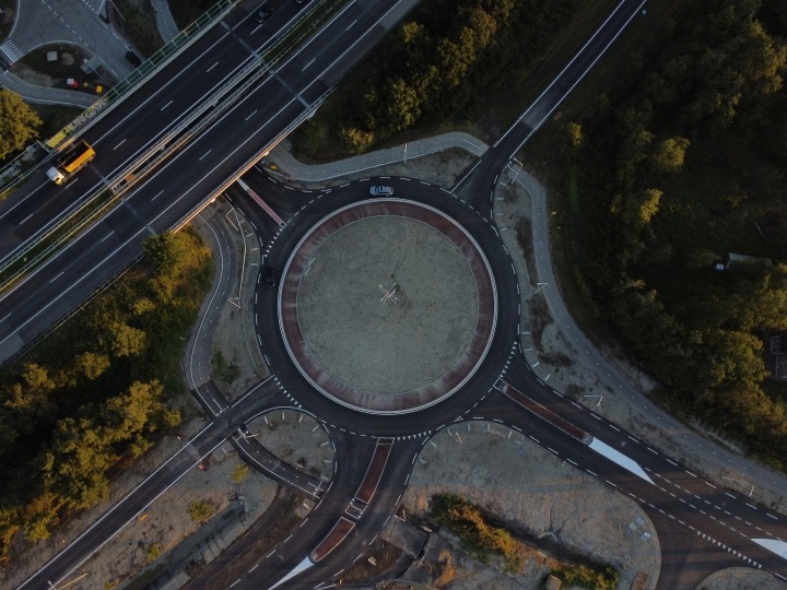 Bovenaanzicht nieuwe Rotonde Ritthem 