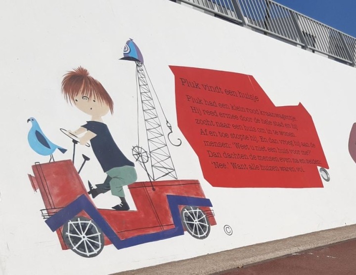 Tekst Puk van de Petteflat in tunnel