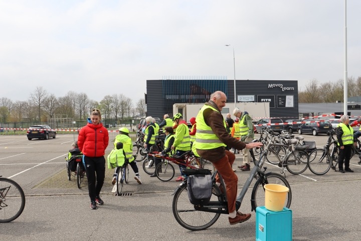 Deelnemer Doortrapdag op fietsparcours