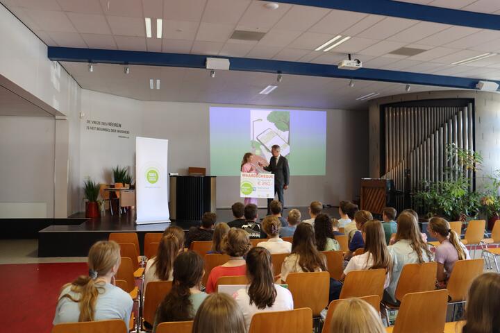 uitreiking cheque