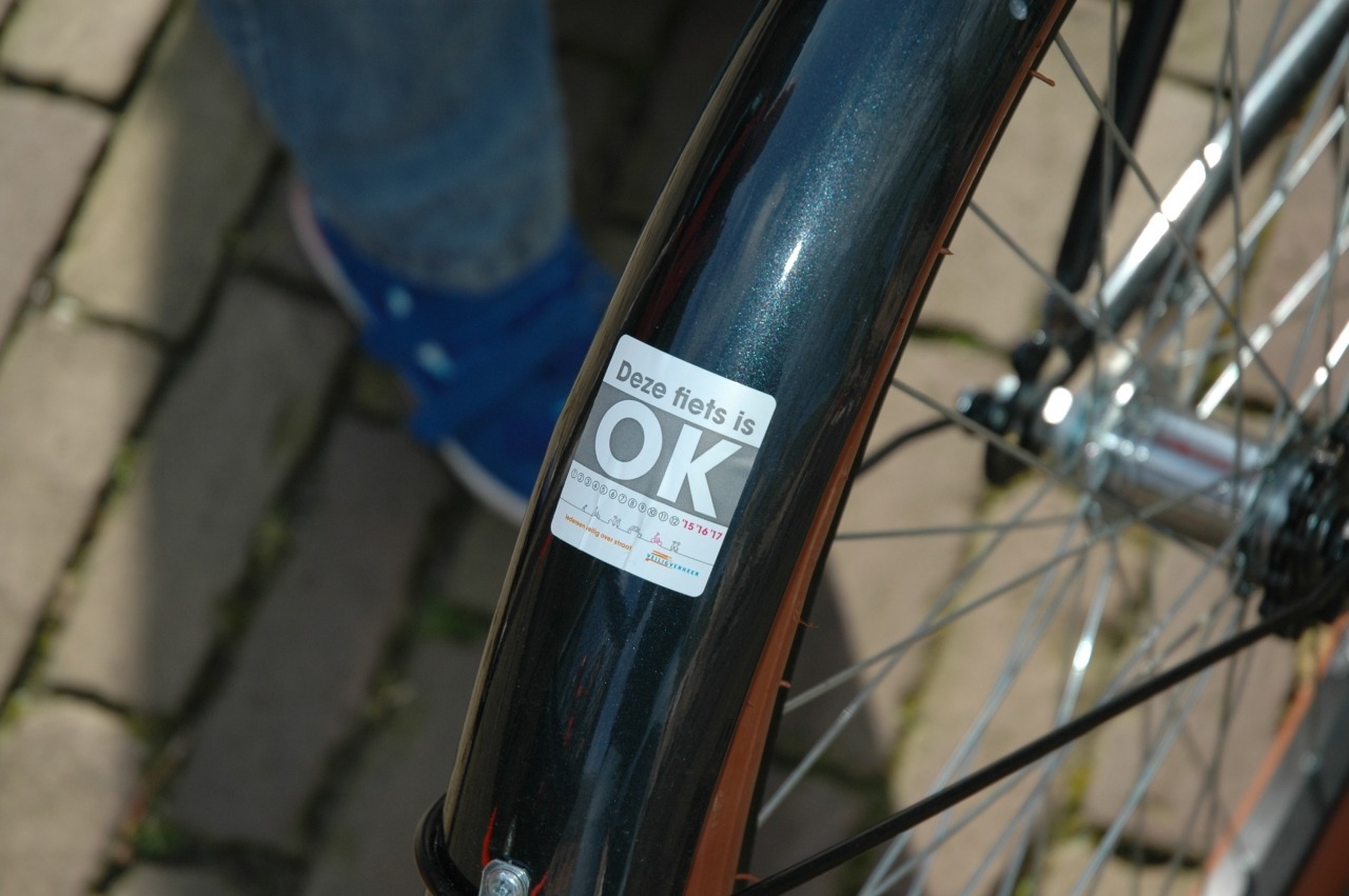 OK sticker op fiets